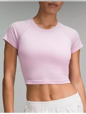 Swiftly tech lululemon athletica Ribbed Short-Sleeve Crop Top - Light Pink